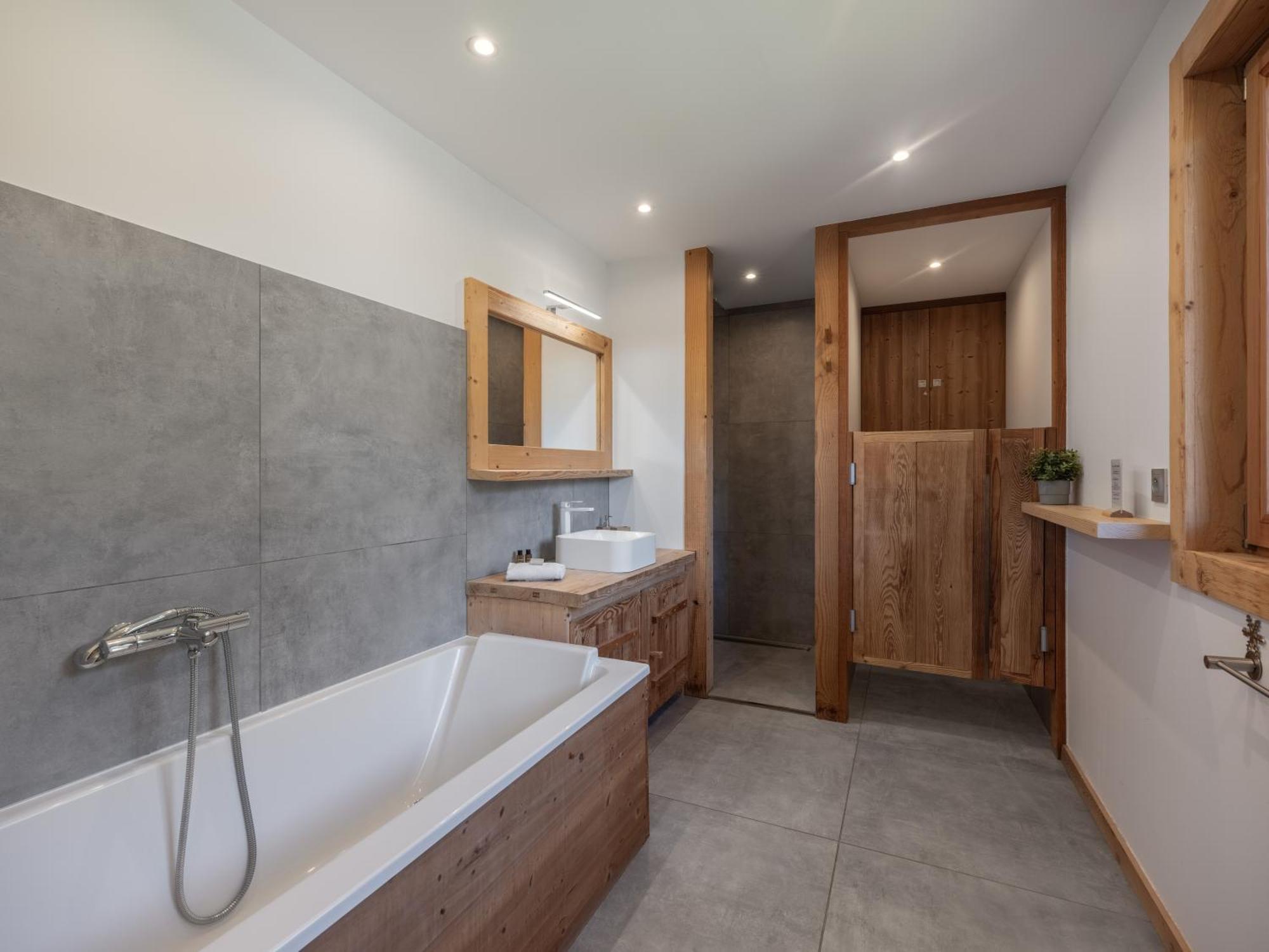 Chalet 1100 - Bo Immobilier Chatel - A Mi-Chemin Du Centre Et Du Linga - Jacuzzi Sauna Et Cheminee Екстериор снимка